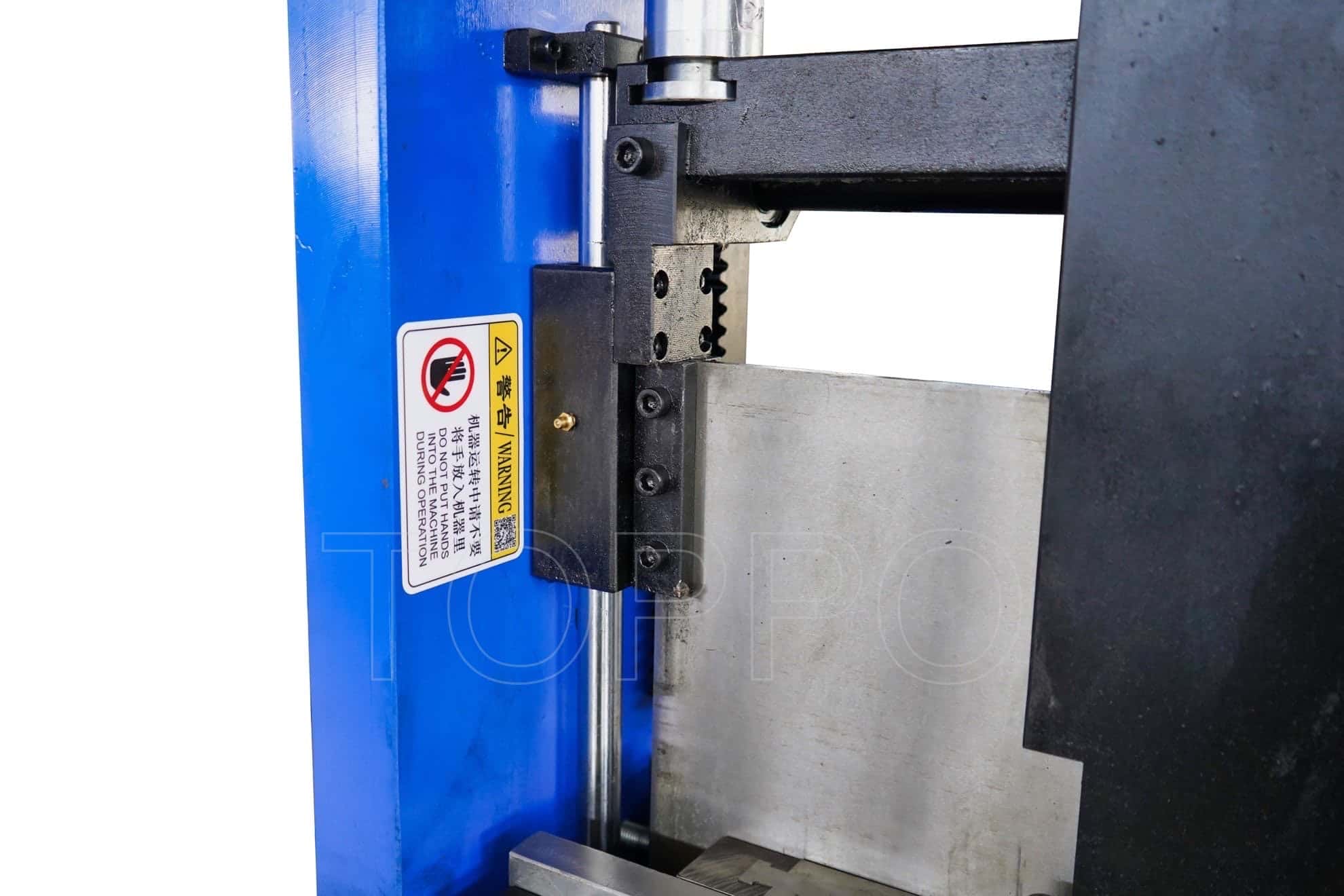 Non-Punching CZ Purlin Roll Forming Machine with Auto Size Adjustment