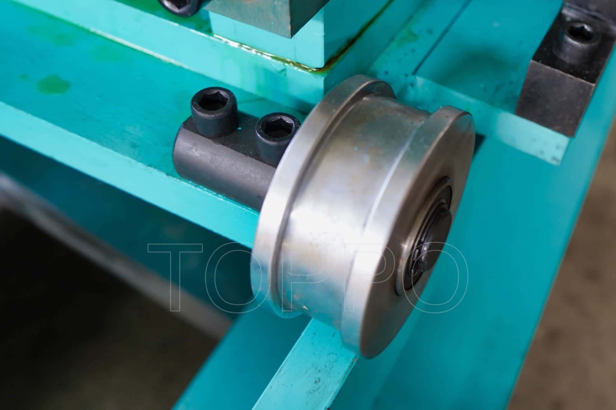 High Speed CZU Purlin Roll Forming Machine with Hydraulic Cutting