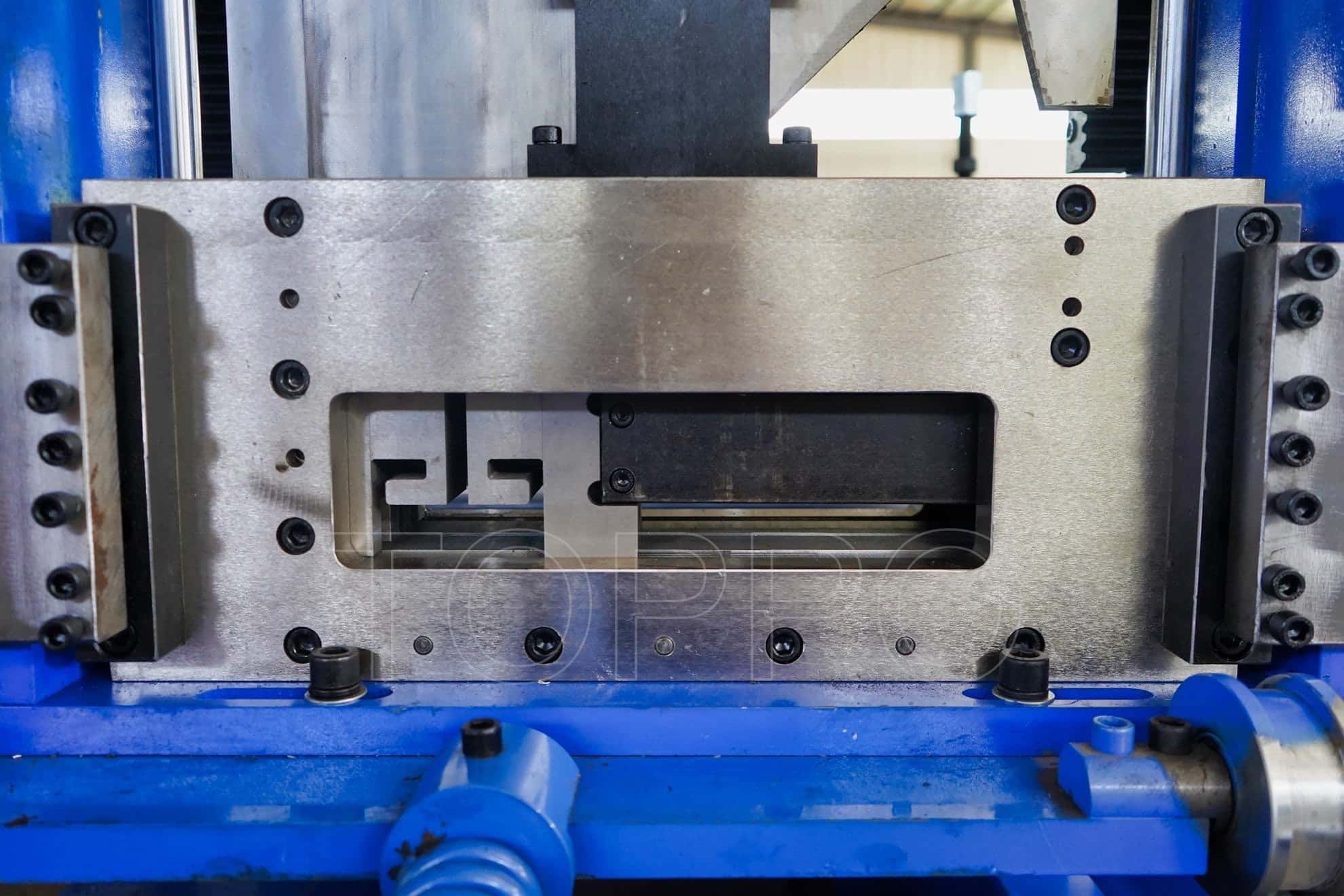 Automatic CZU Purlin Roll Forming Machine for Steel Structure