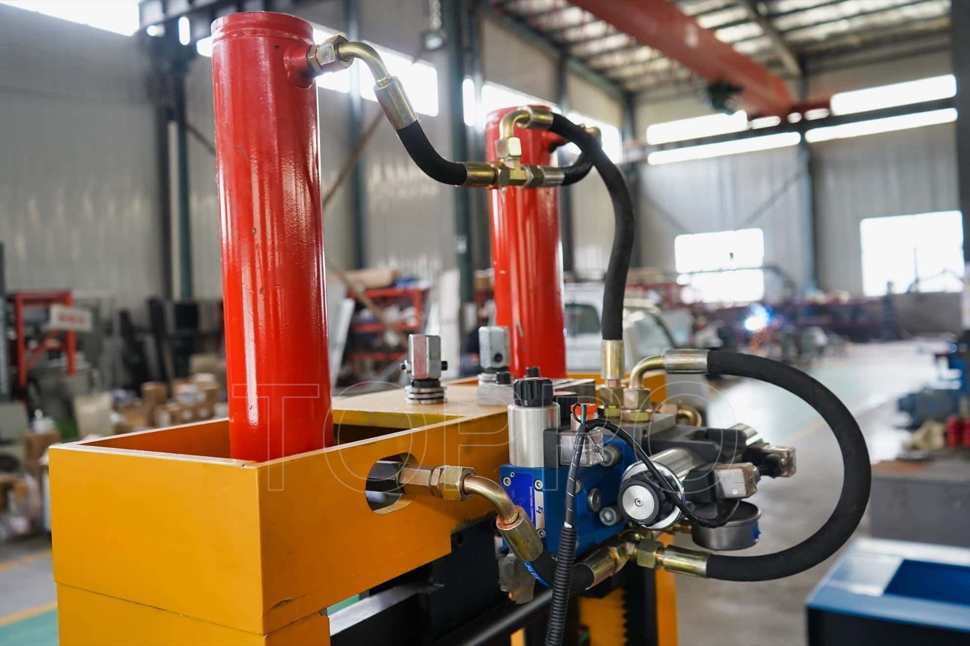 Automatic CZU Purlin Roll Forming Machine with Hydraulic Punching System