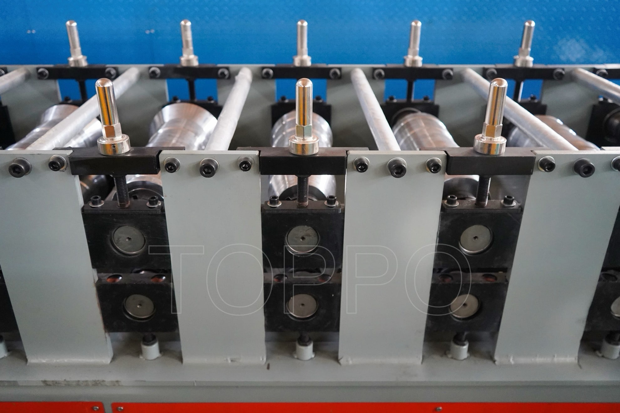 Shutter Door Roll Forming Machine