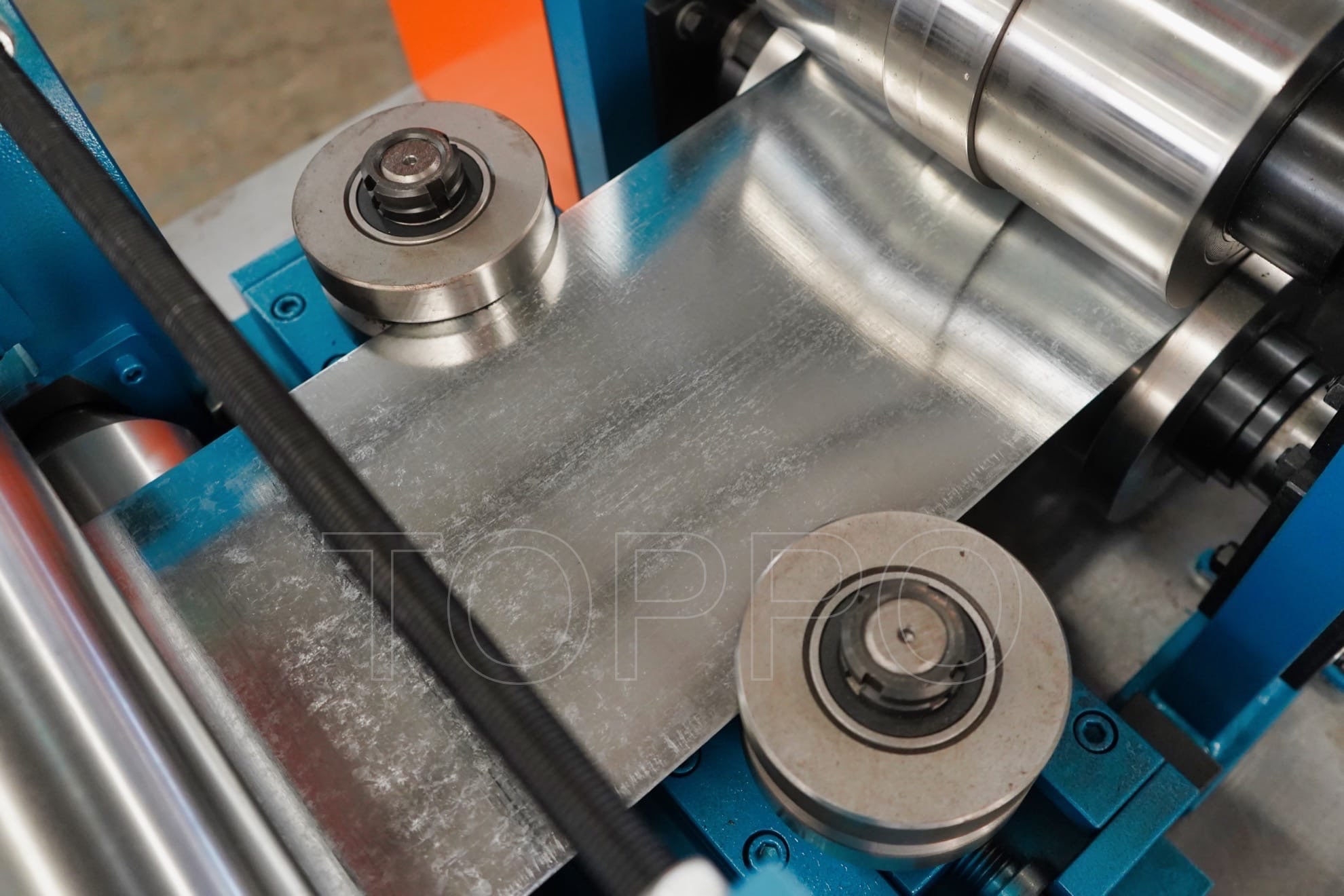 High-Speed Shutter Door Frame Roll Forming Machine with Auto Size Adjustment