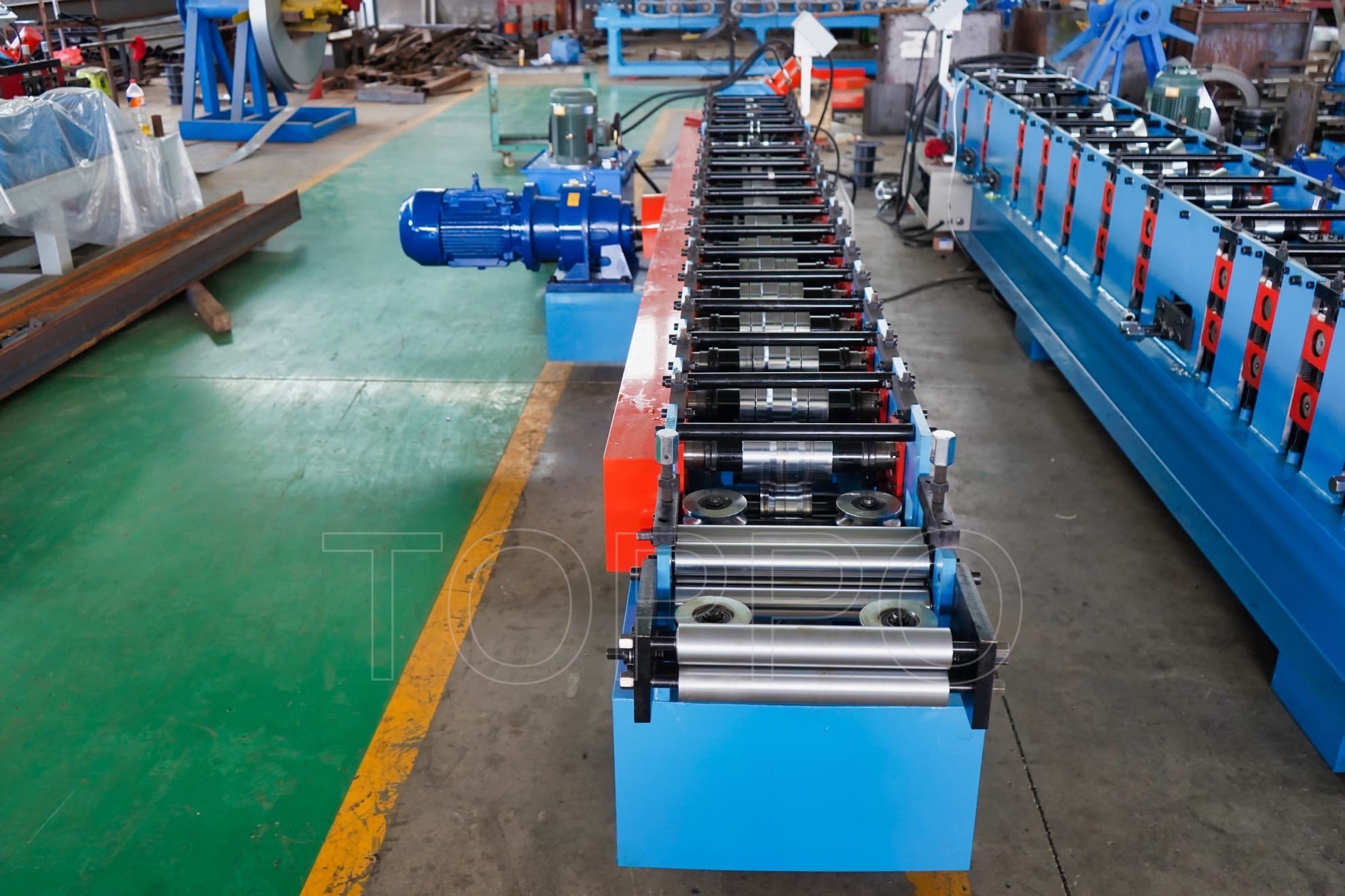 Compact Shutter Door Roll Forming Machine with PLC Control