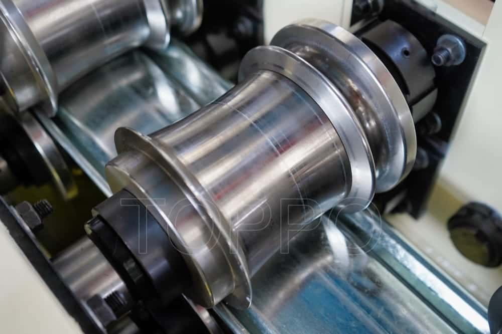 High-Precision Shutter Door Roll Forming Machine with Durable Roller System