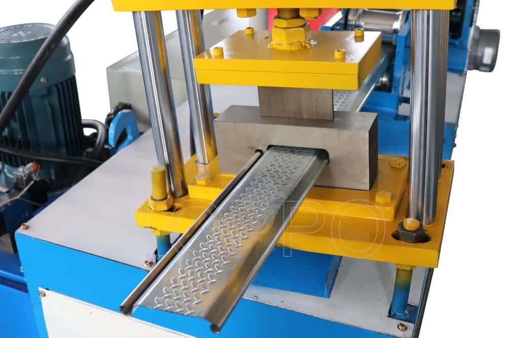 Automatic Shutter Door Roll Forming Machine for Windproof Rolling Doors