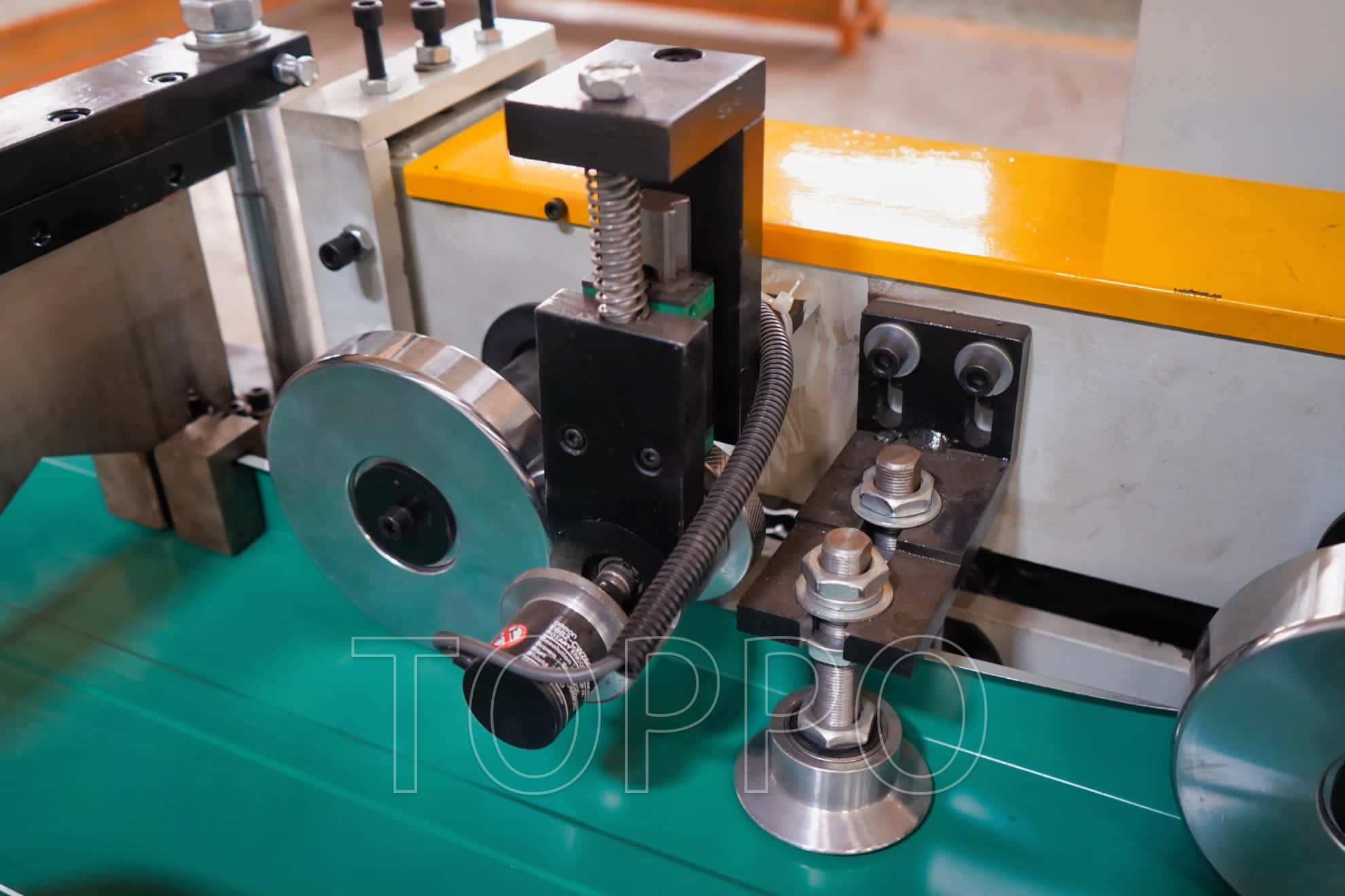 High Efficiency Standing Seam Roofing Roll Forming Machine Line with PLC System