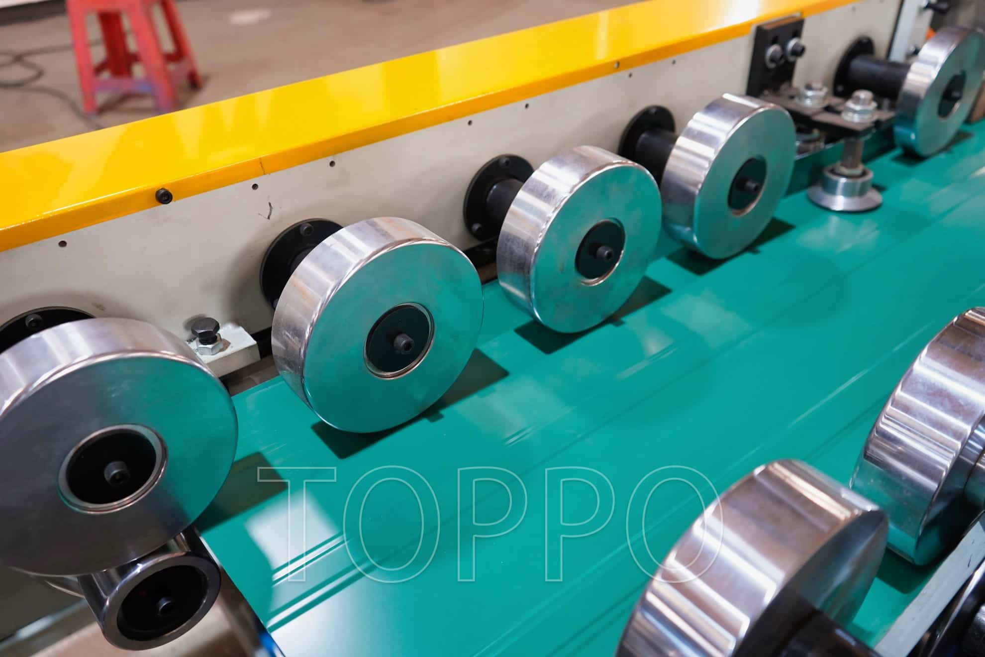 High Precision Automatic Standing Seam Roll Forming Machine for Metal Roofing