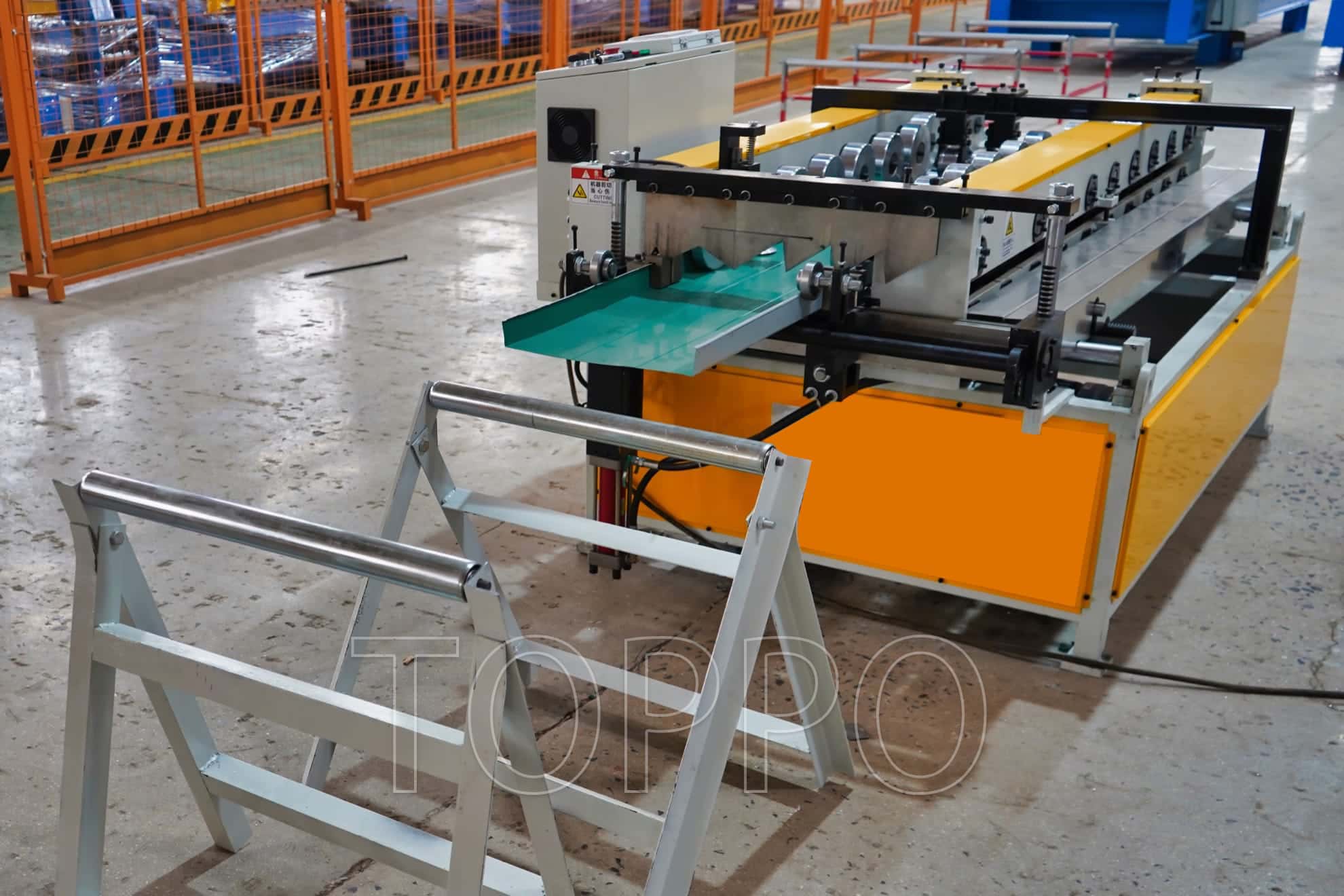 High Efficiency Standing Seam Roofing Roll Forming Machine Line with PLC System