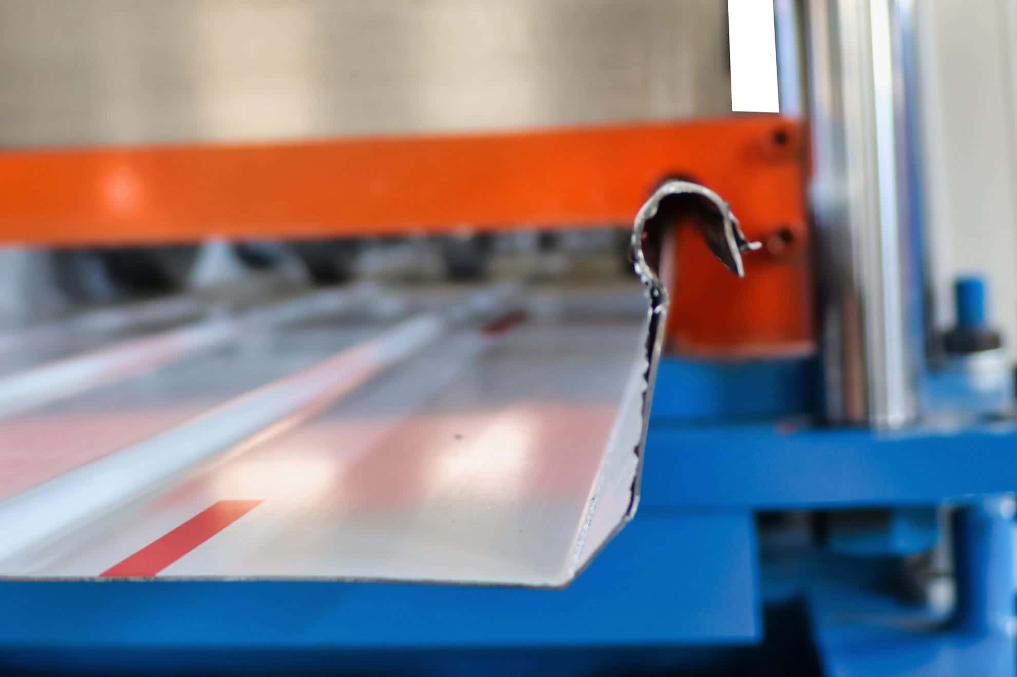 Professional Standing Seam Roofing Panel Roll Forming Machine with Automatic PLC System