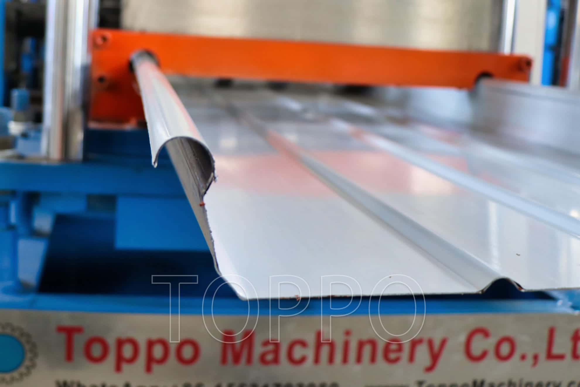 Compact Standing Seam Roll Forming Machine for Metal Roofing Production