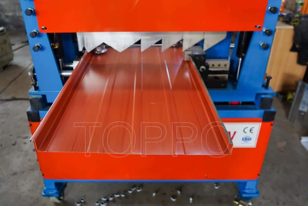 PLC Controlled Standing Seam Roll Forming Machine for Roofing Panels