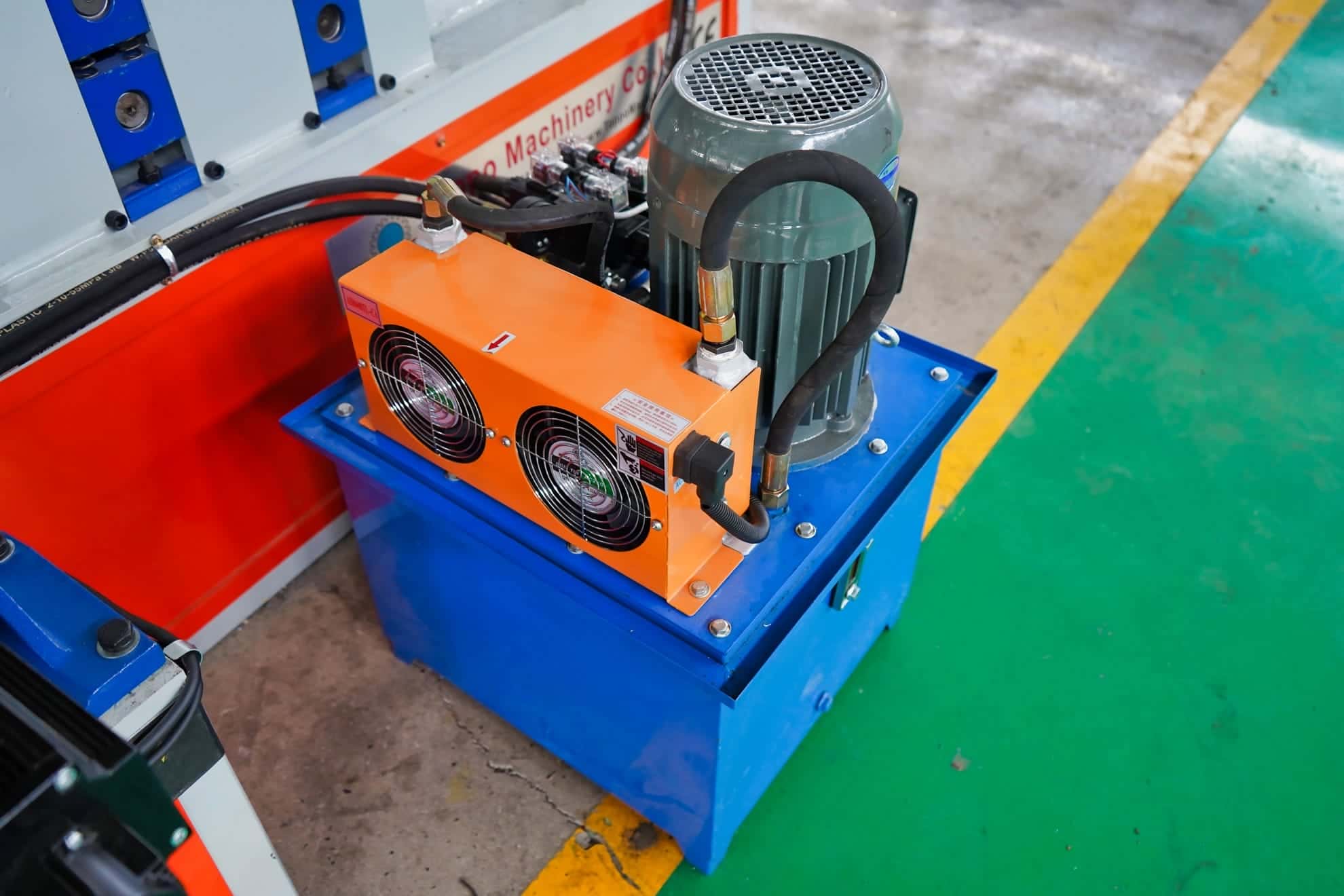 High Precision Stud and Track Roll Forming Machine with Hydraulic Cutting