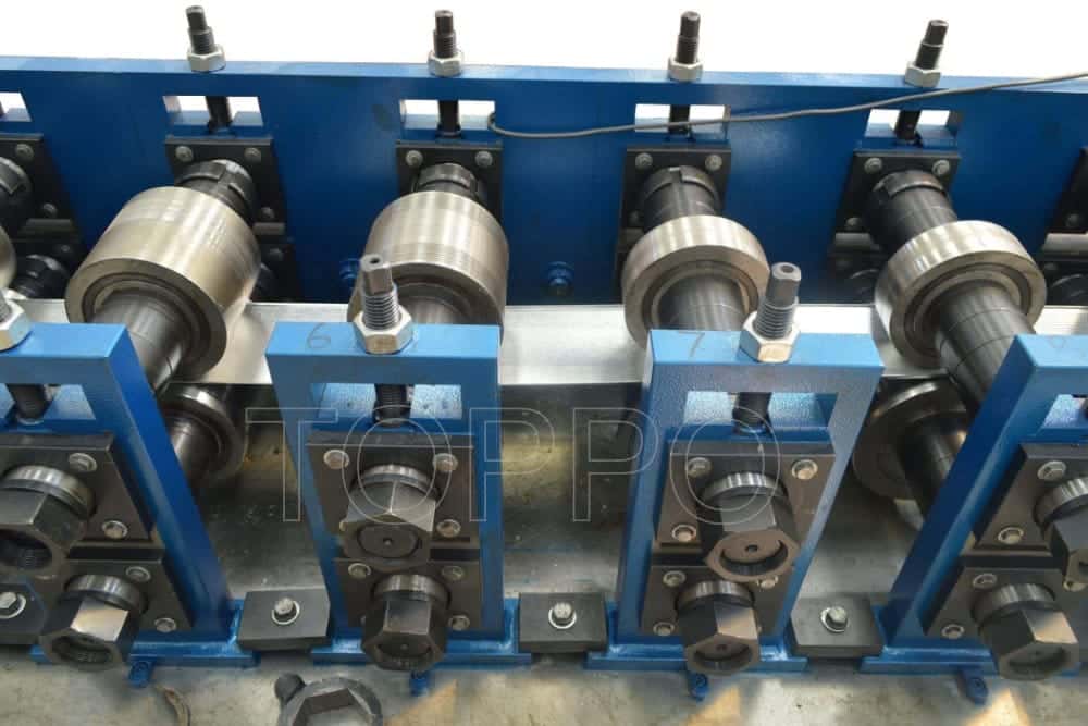 Stud and Track Machine Keel Machine