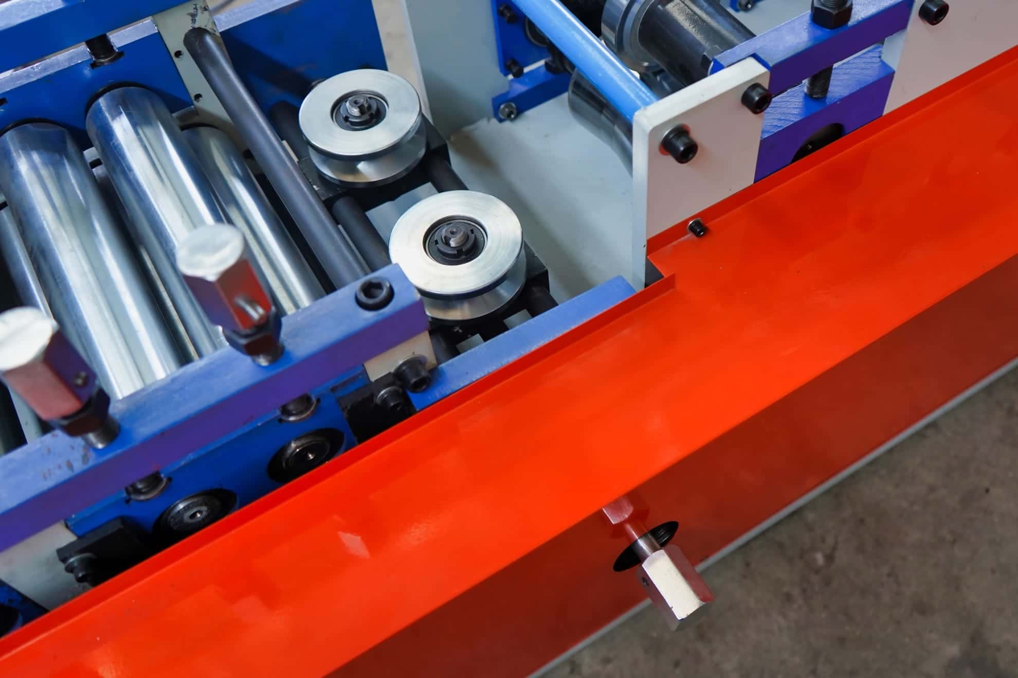 Automatic Stud and Track Roll Forming Machine with Punching System | Light Steel Keel Machine