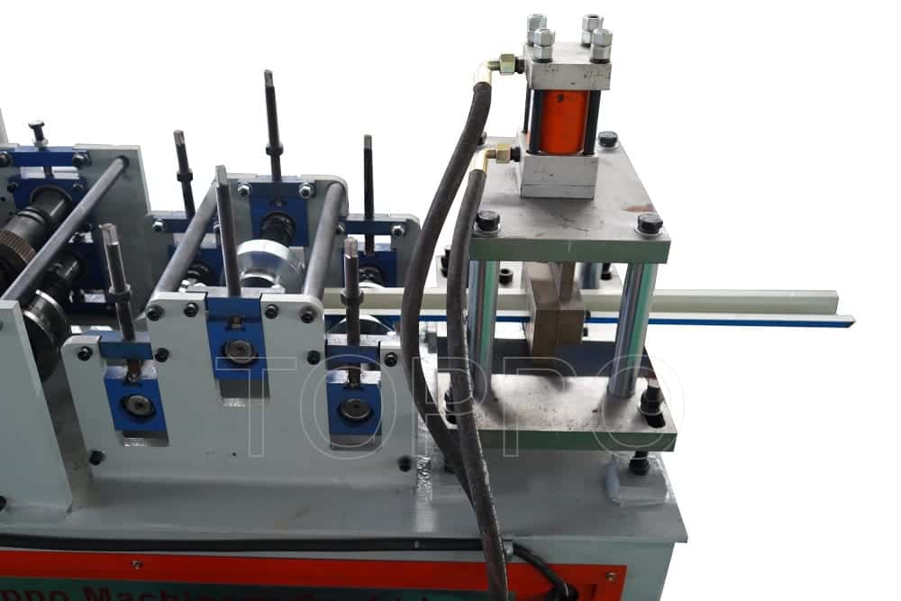 Automatic Stud and Track Roll Forming Machine with Flying Cut | Light Steel Keel Machine