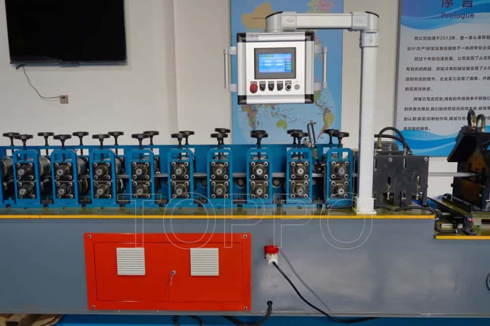 Stud and Track Machine Keel Machine