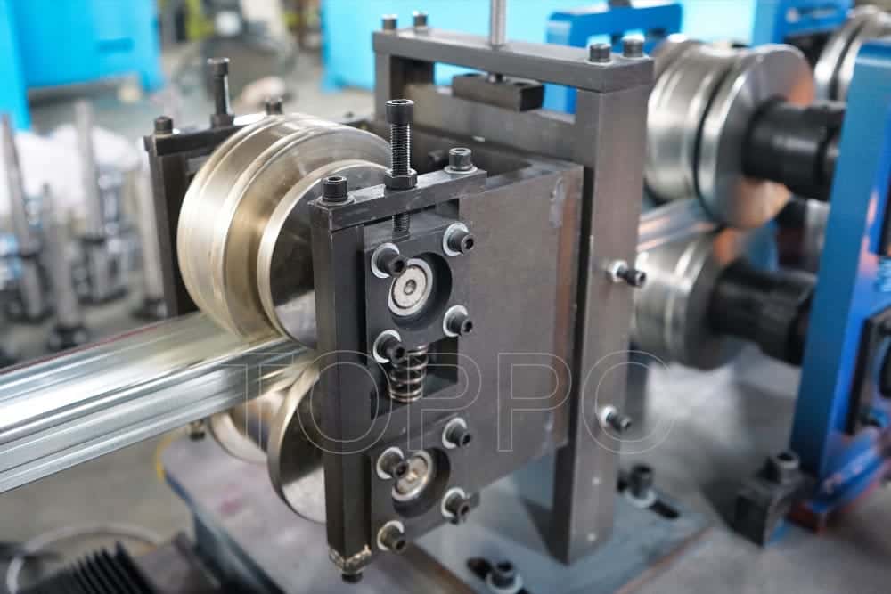 Automatic Stud and Track Roll Forming Machine for Light Steel Framing