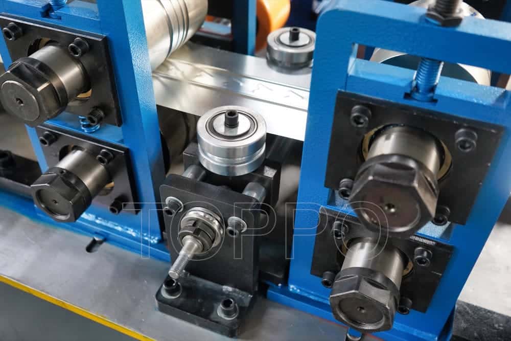 Automatic Stud and Track Roll Forming Machine for Light Steel Framing