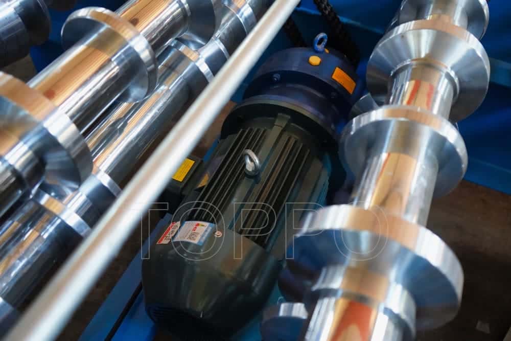 TR4 Color Steel Trapezoidal Roof Roll Forming Machine