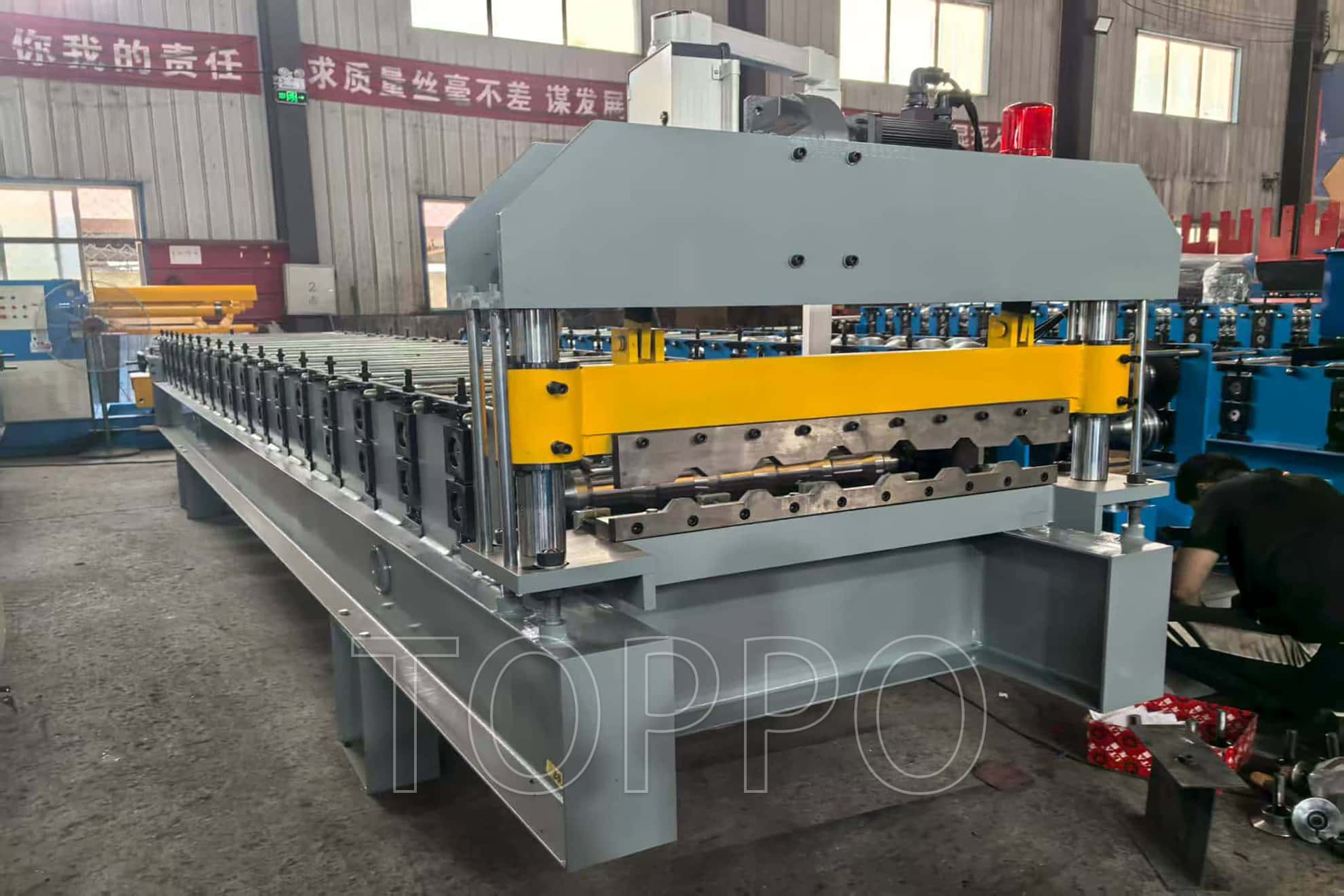 Color Steel Metal Roof Trapezoidal Roll Forming Machine