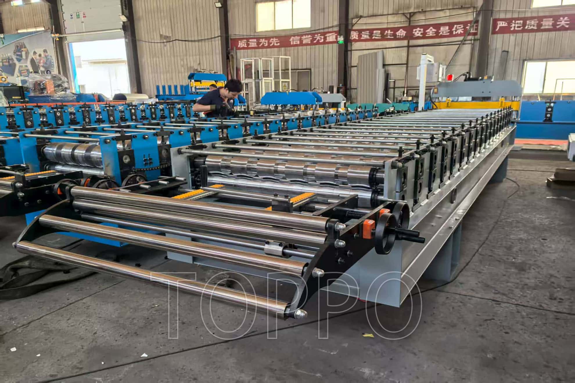 Color Steel Metal Roof Trapezoidal Roll Forming Machine
