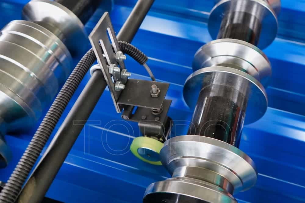 Trapezoidal Metal Roof Sheet Roll Forming Machine with Gear Drive