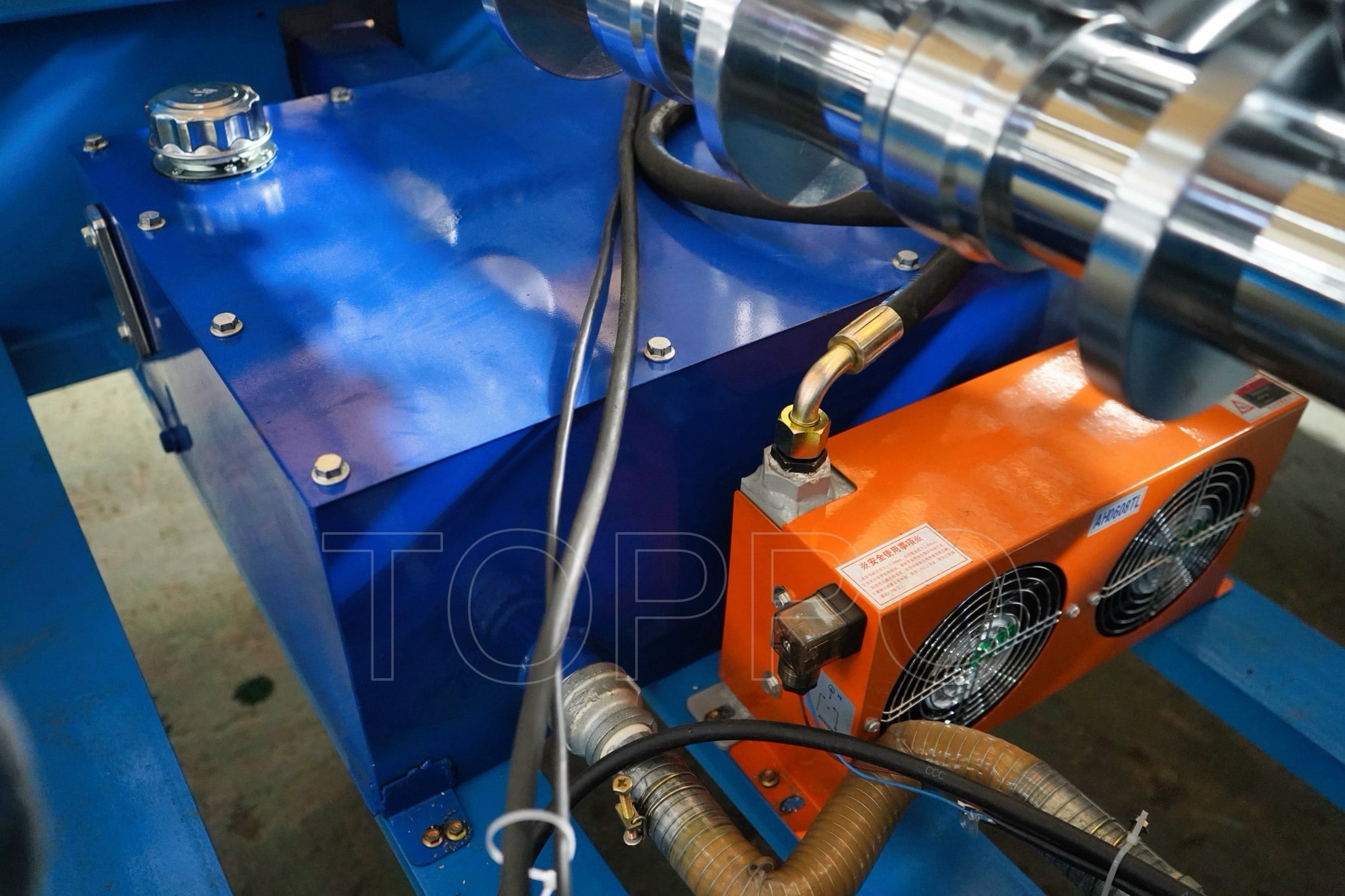 Automatic Trapezoidal Roll Forming Machine with PLC Touchscreen