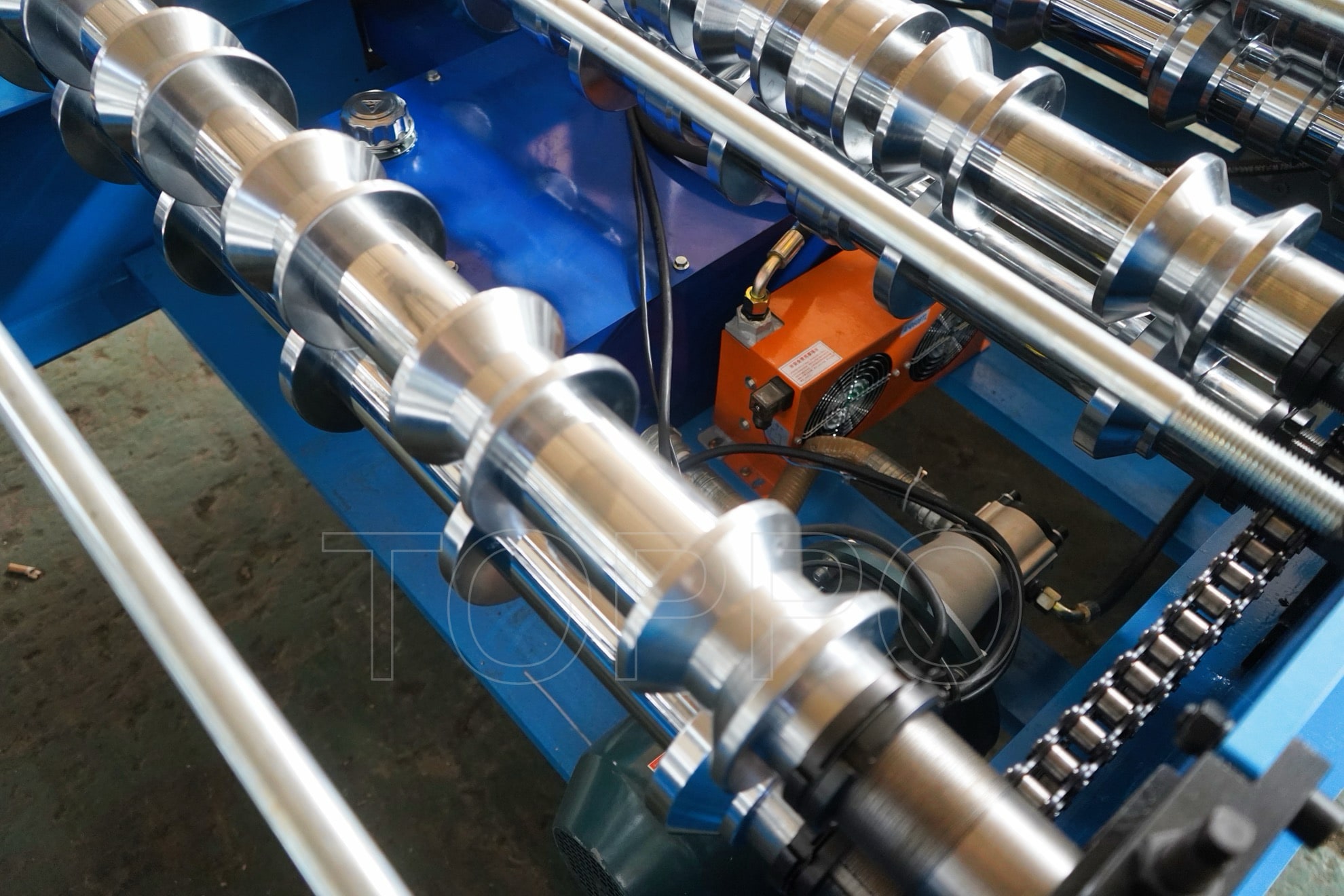 Automatic Trapezoidal Roll Forming Machine with PLC Touchscreen