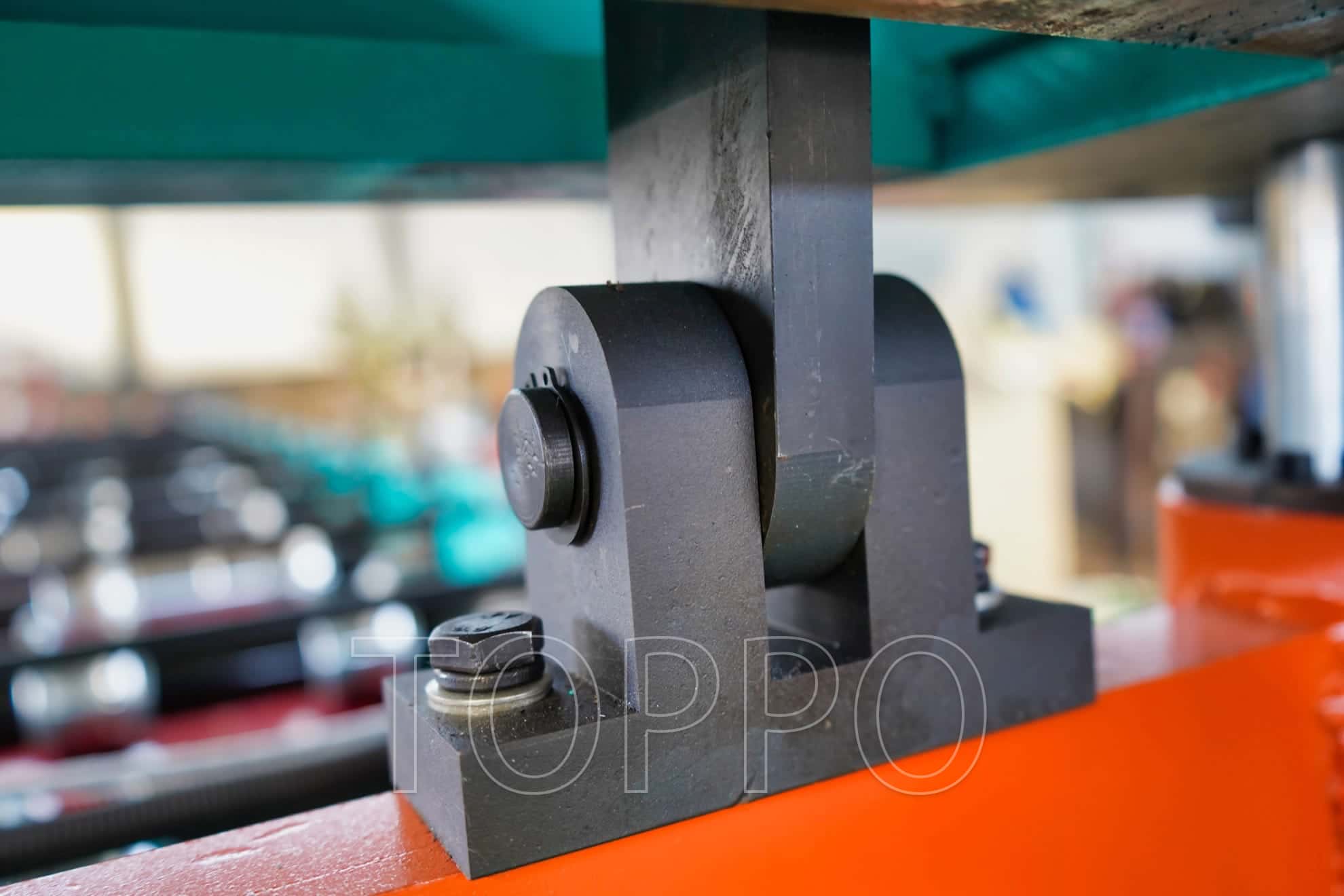 Efficient Trapezoidal Roll Forming Machine with Hydraulic Drive