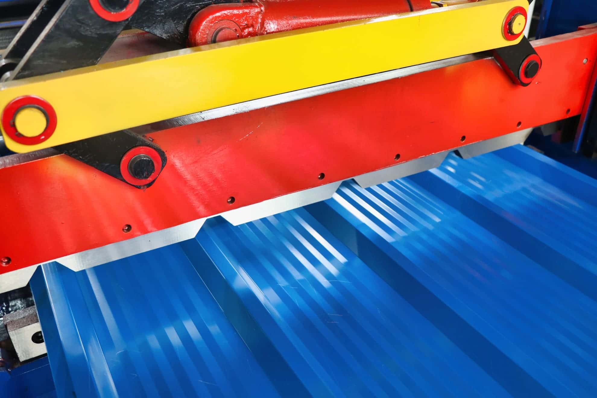 PLC-Controlled Trapezoidal Roll Forming Machine for Metal Roofing