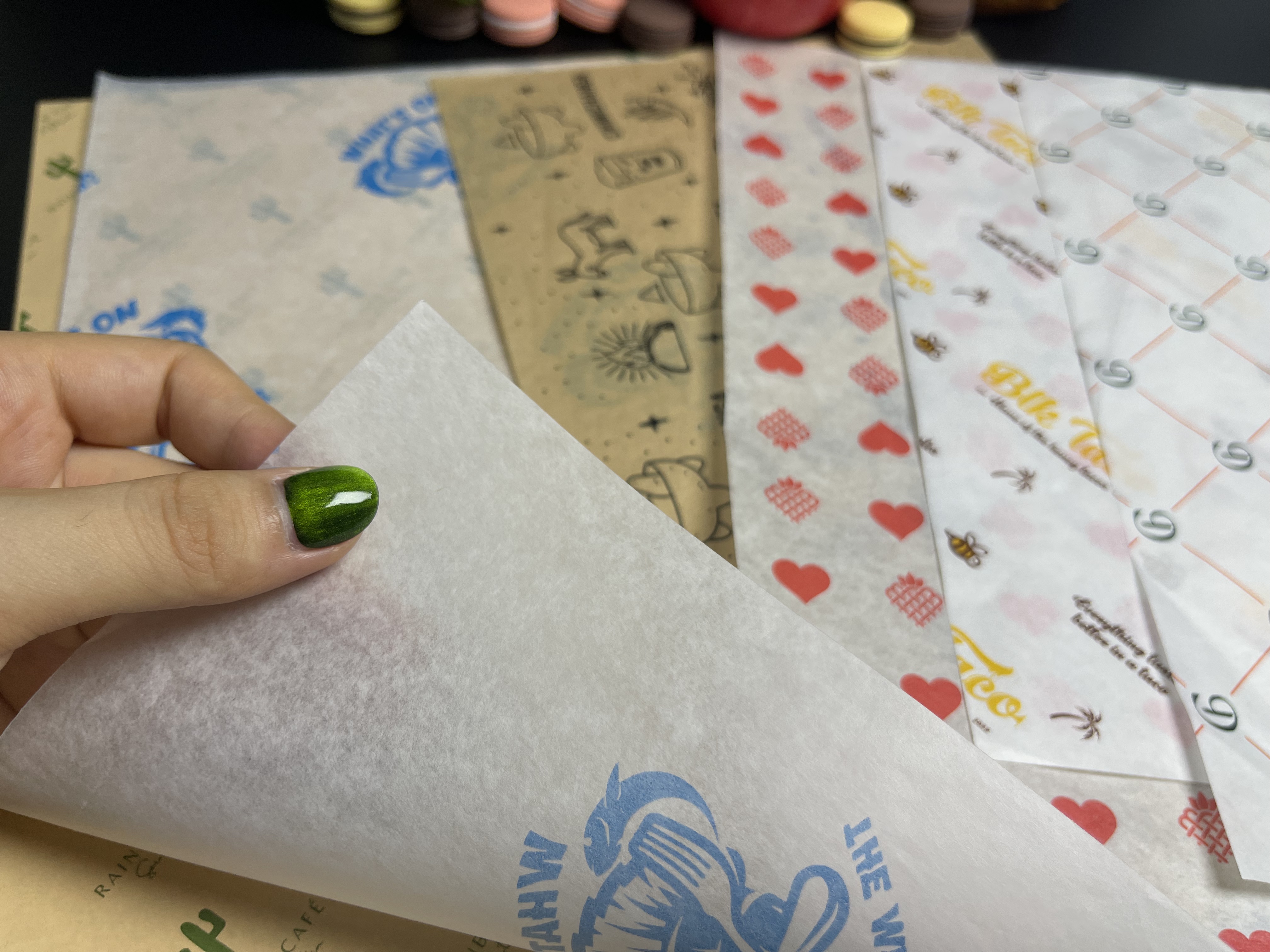 Customized Food Greaseproof Hamburger Sandwich Paper for Food Packaging Kitchen Paper, Oil-absorbing Paper for Deep-frying Food paper
