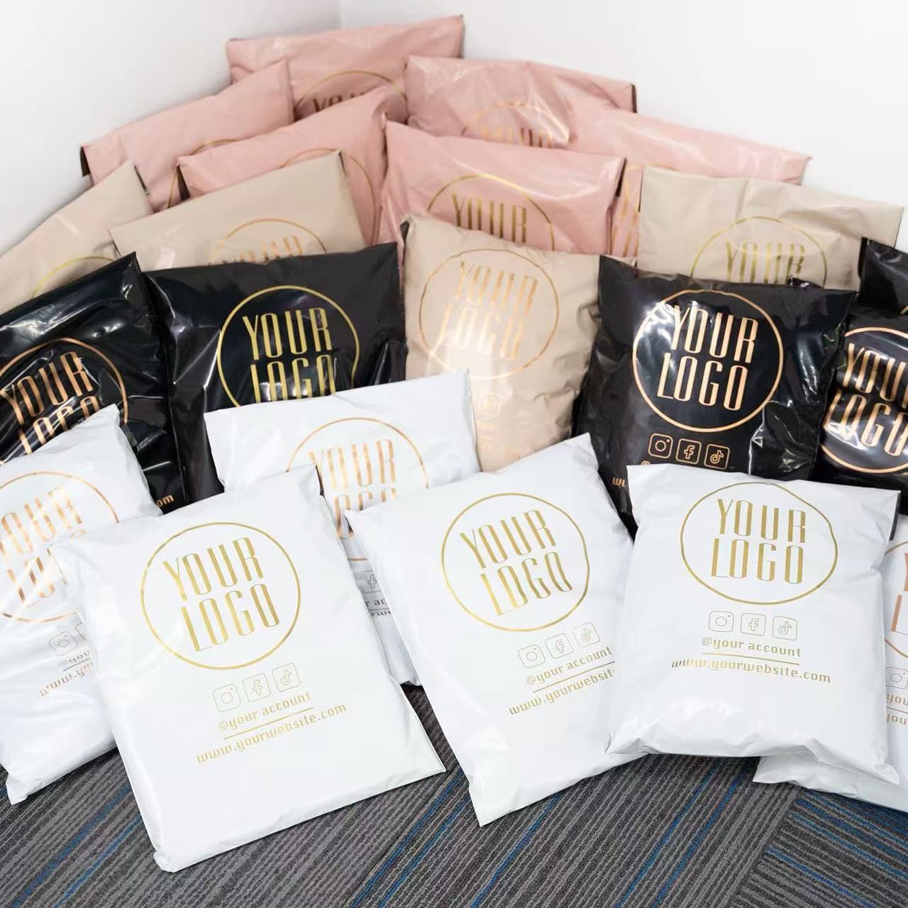 Luxury Frosted Poly Mailer Bag Custom Print Self Seal Waterproof Shipping Envelope For Boutique Brand