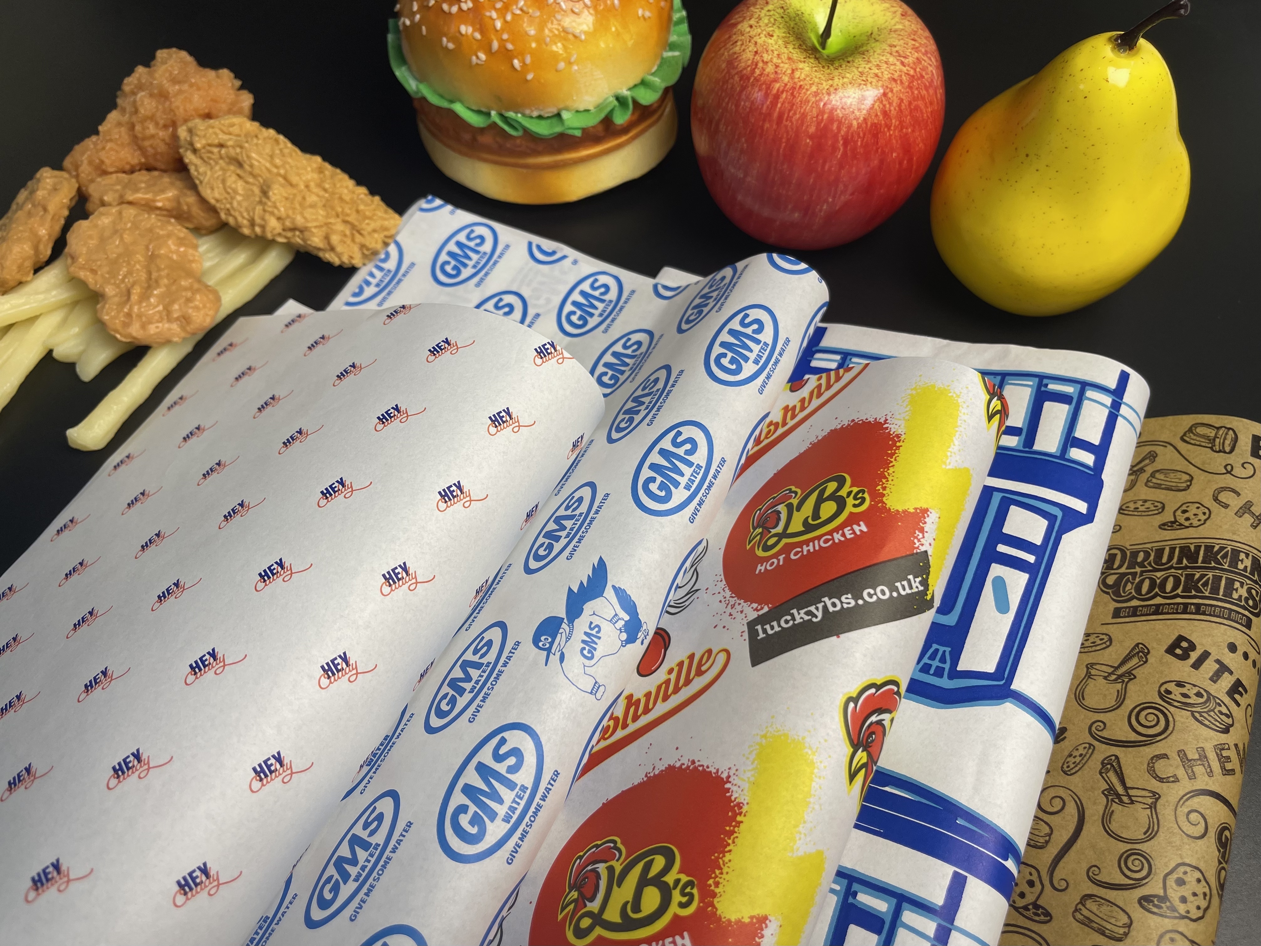 Customized Food Kraft PE Paper Hamburger Sandwich Paper for Food Packaging Kitchen Paper, Oil-absorbing Paper for Deep-frying
