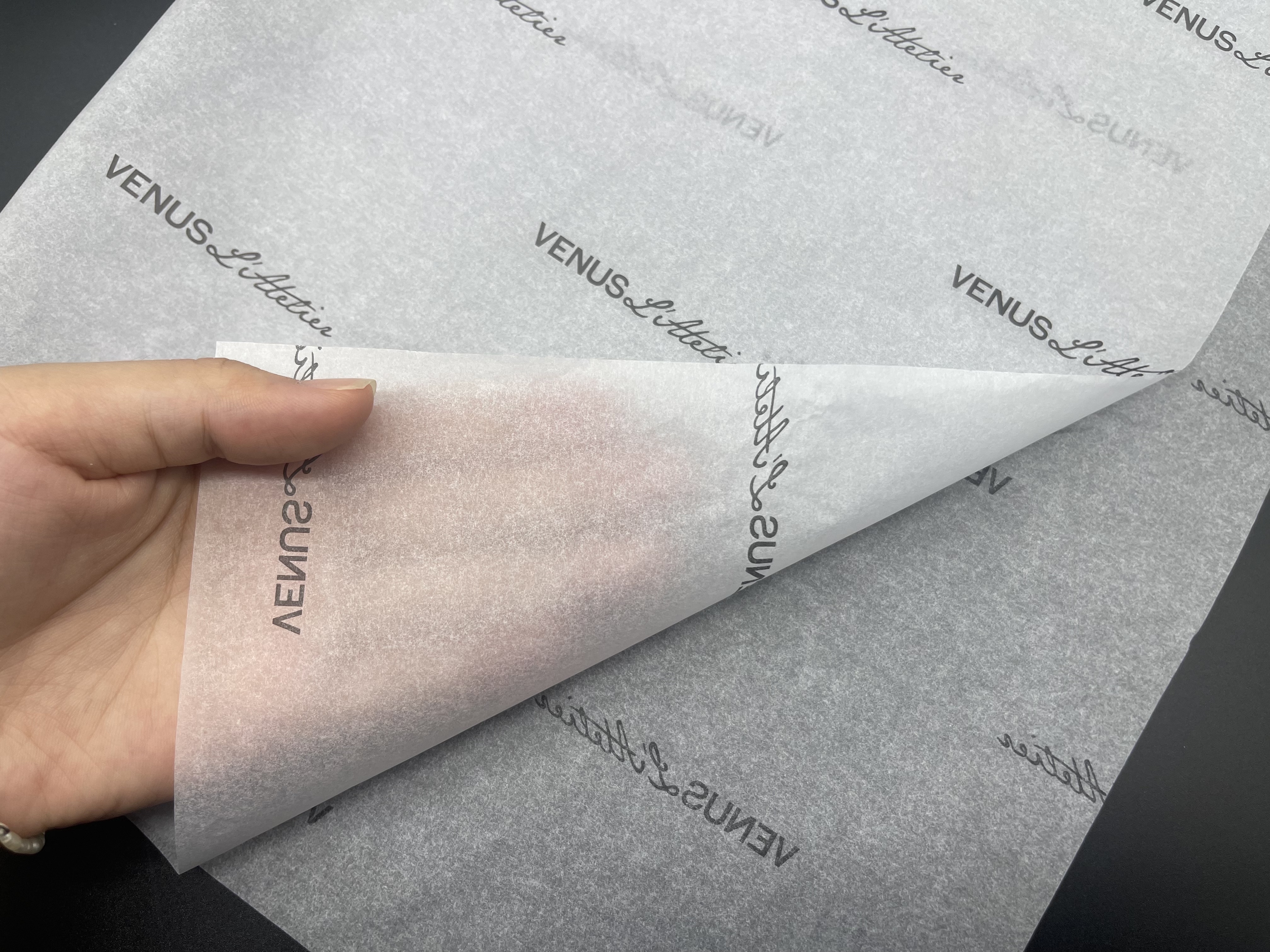 22gsm Tissue Paper vs 17gsm Tissue Paper: Which One Should You Choose?