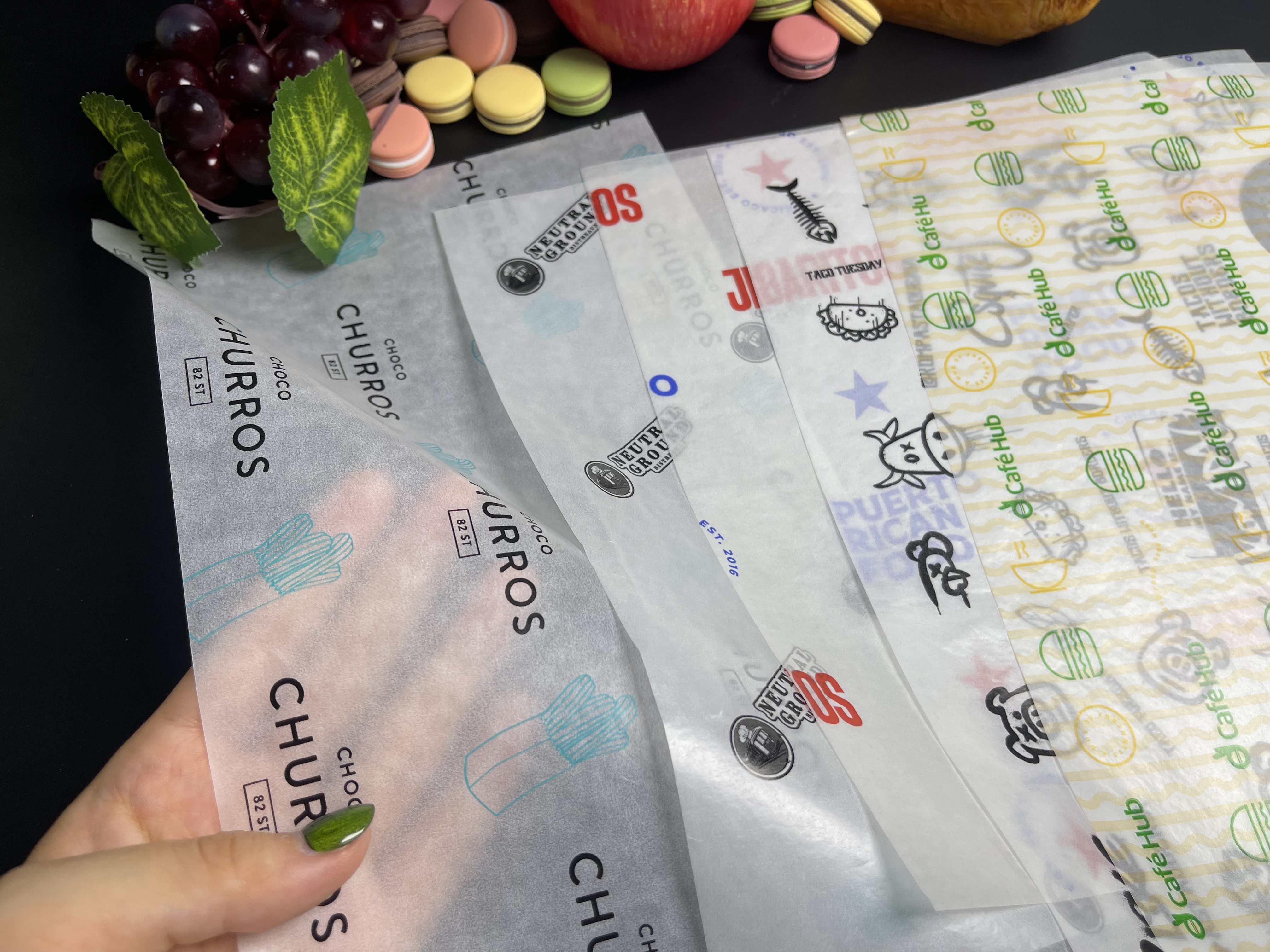 Custom Printed Wax Food Grade Burger Wrapping Paper Greaseproof Sandwich Packaging Sheet Disposable Restaurant Takeaway Paper