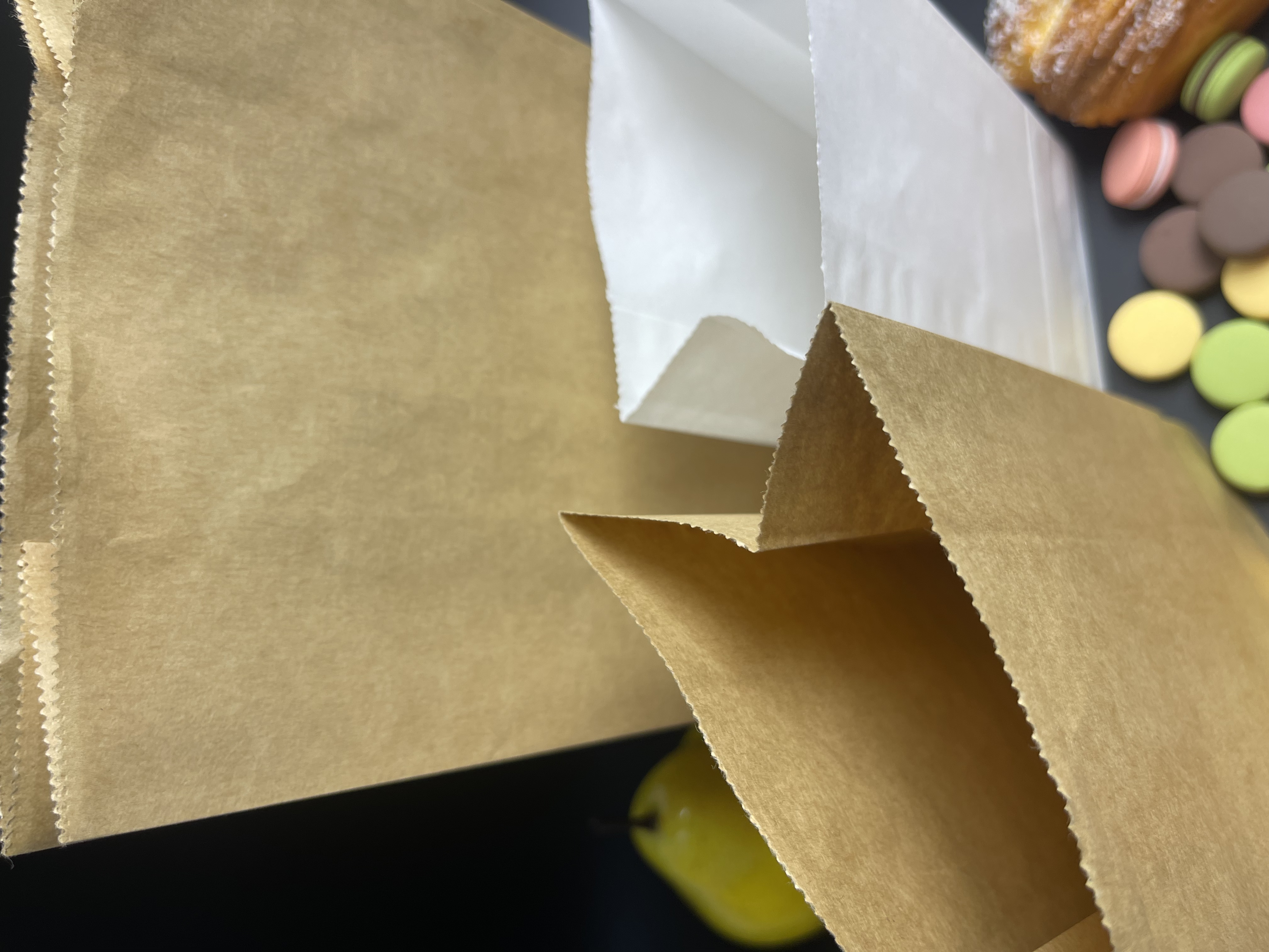 Custom Kraft Paper Bags Eco Friendly Food Packaging Branded Paper Shopping Bags Recyclable Takeout Bakery Bags with Logo