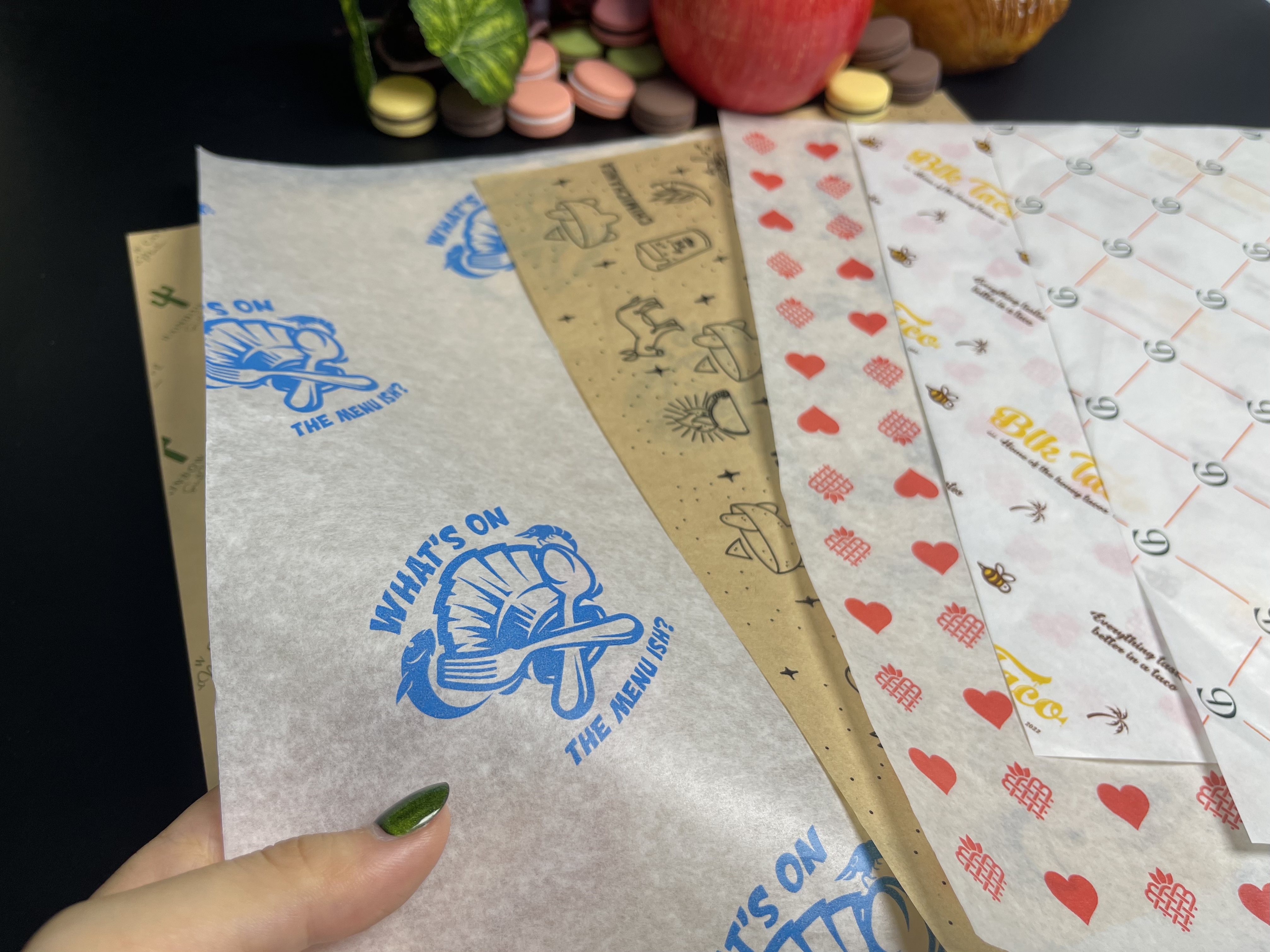 Customized Food Greaseproof Hamburger Sandwich Paper for Food Packaging Kitchen Paper, Oil-absorbing Paper for Deep-frying Food paper